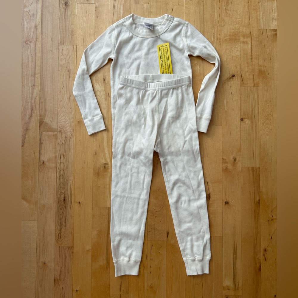 Hanna Andersson’s classic jammies waiting to be tie dyed!